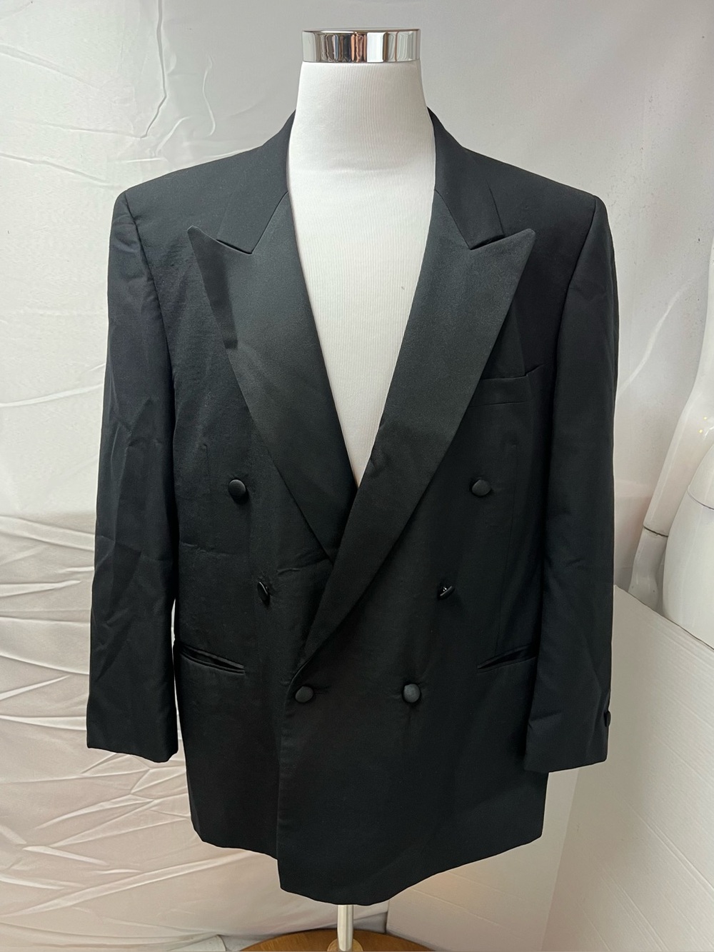 Jones New York Vintage Men's 48R Black Double Breasted Peak Lapel Blazer Jacket